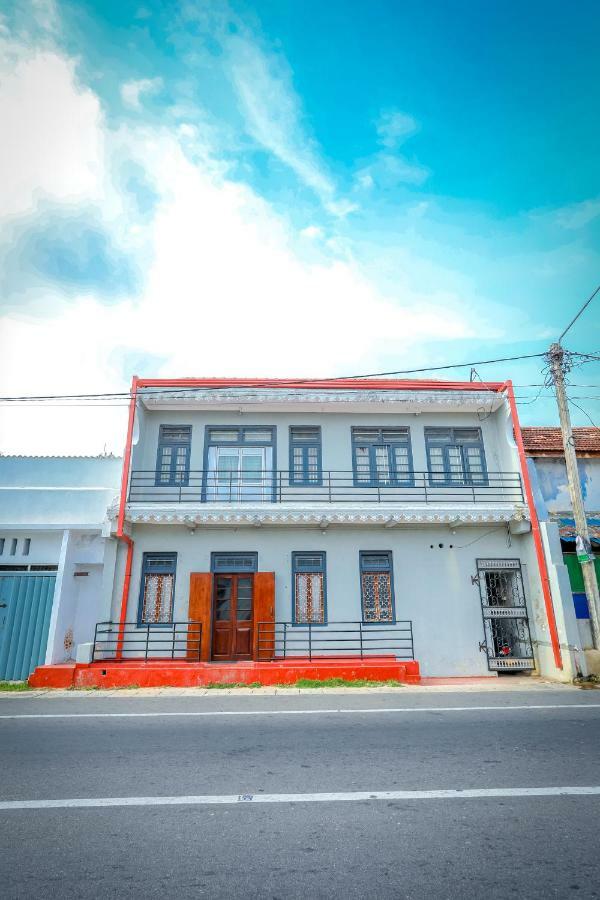 Jaffna Premier Inn Bagian luar foto