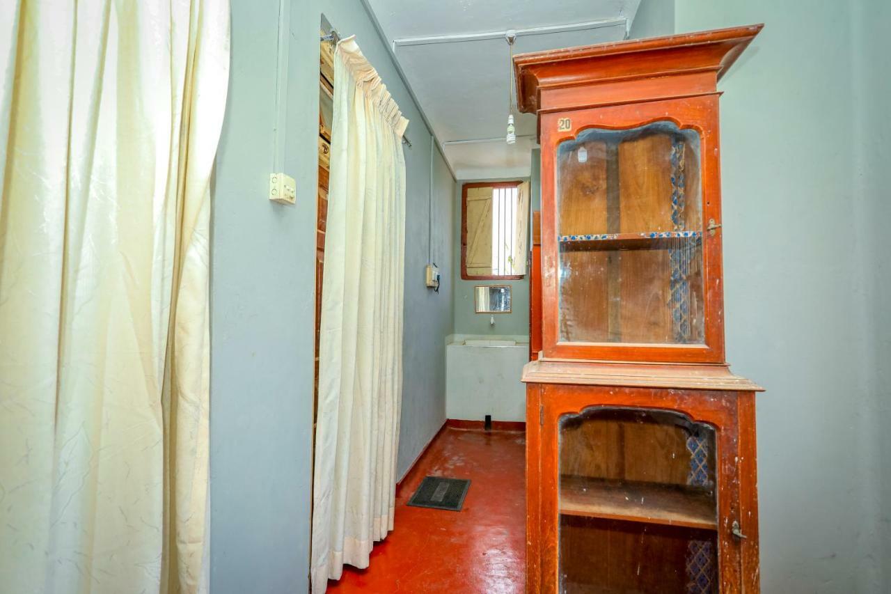 Jaffna Premier Inn Bagian luar foto