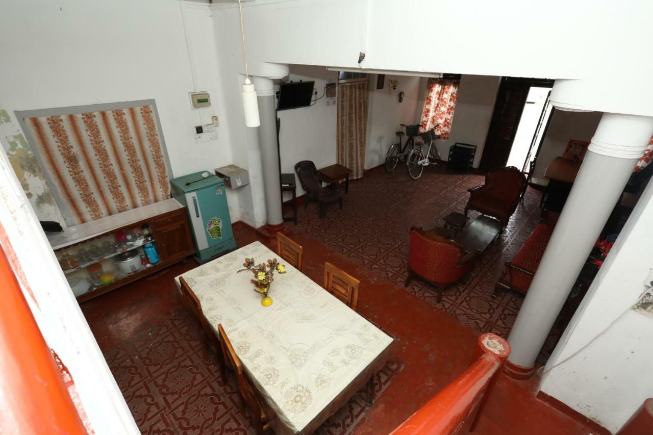 Jaffna Premier Inn Bagian luar foto
