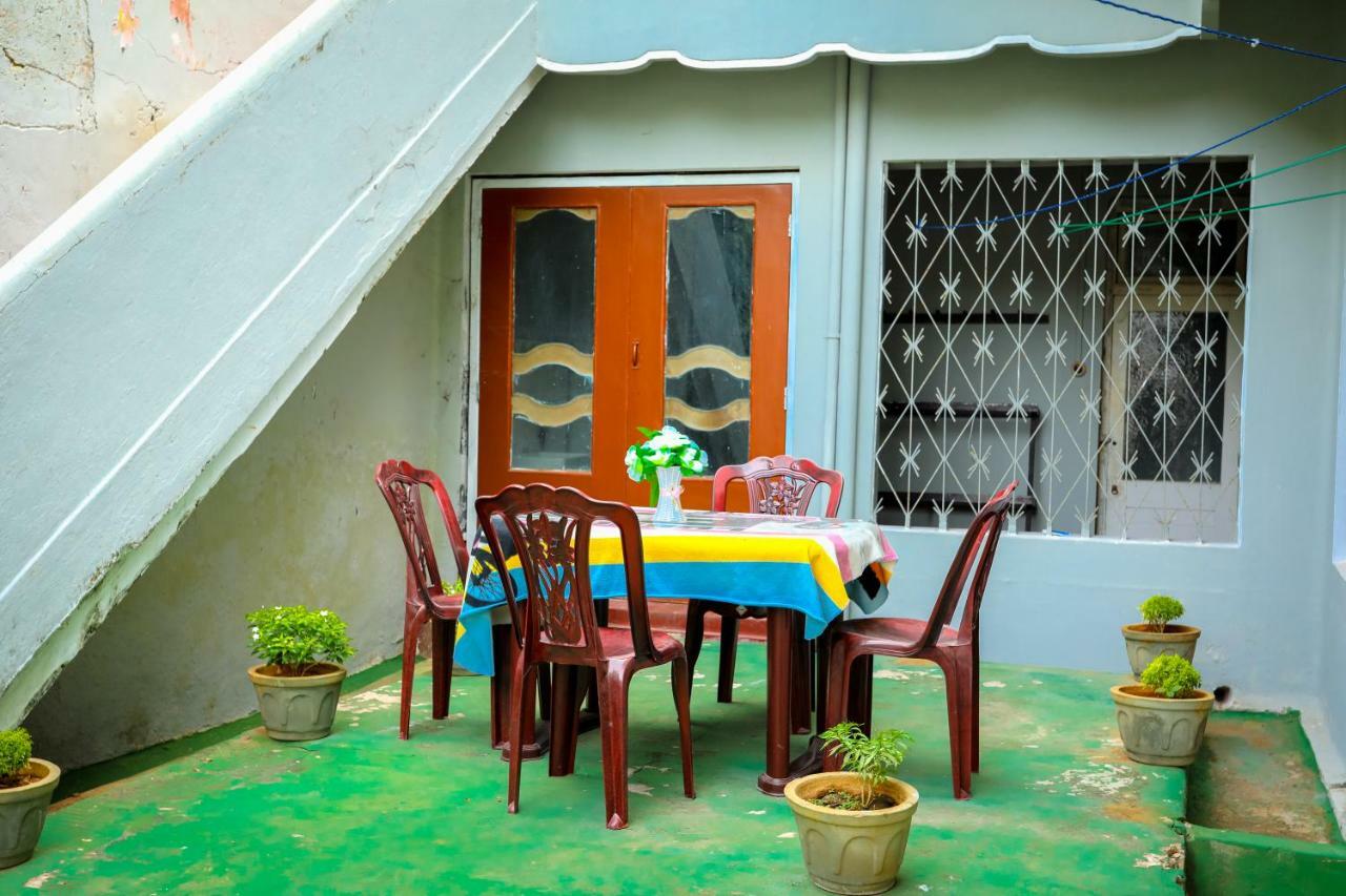 Jaffna Premier Inn Bagian luar foto
