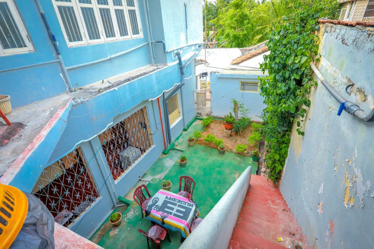 Jaffna Premier Inn Bagian luar foto