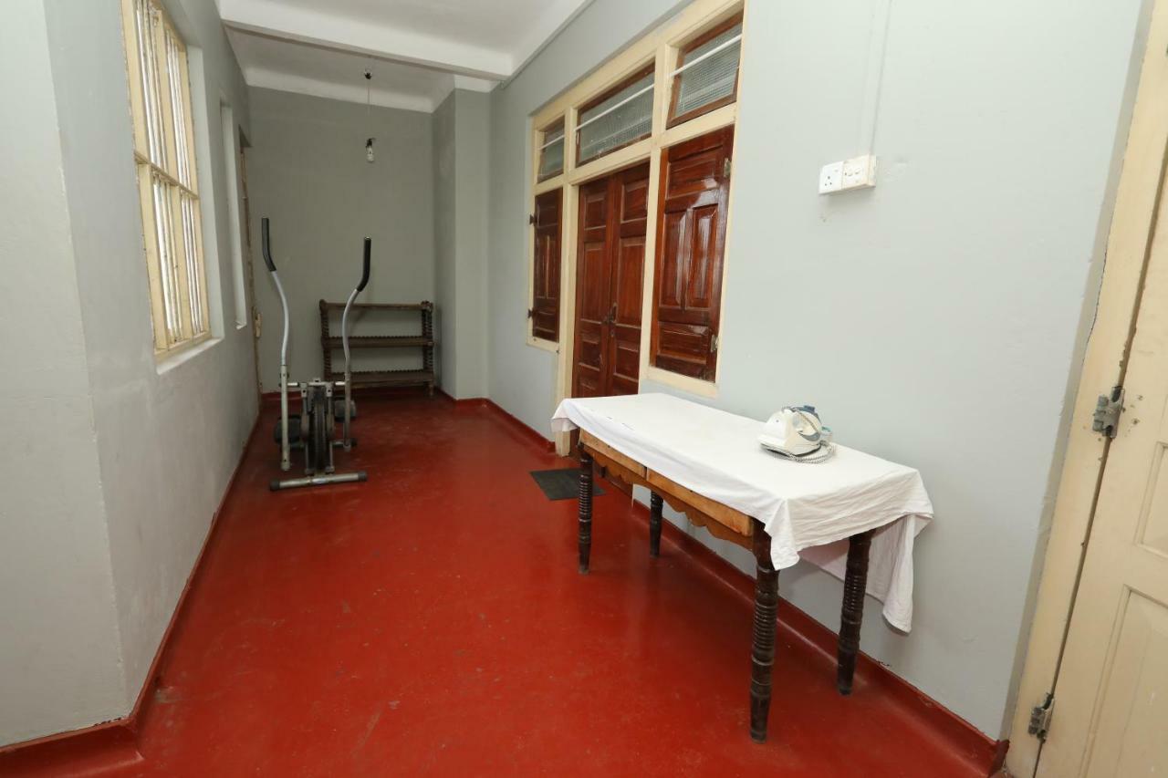 Jaffna Premier Inn Bagian luar foto