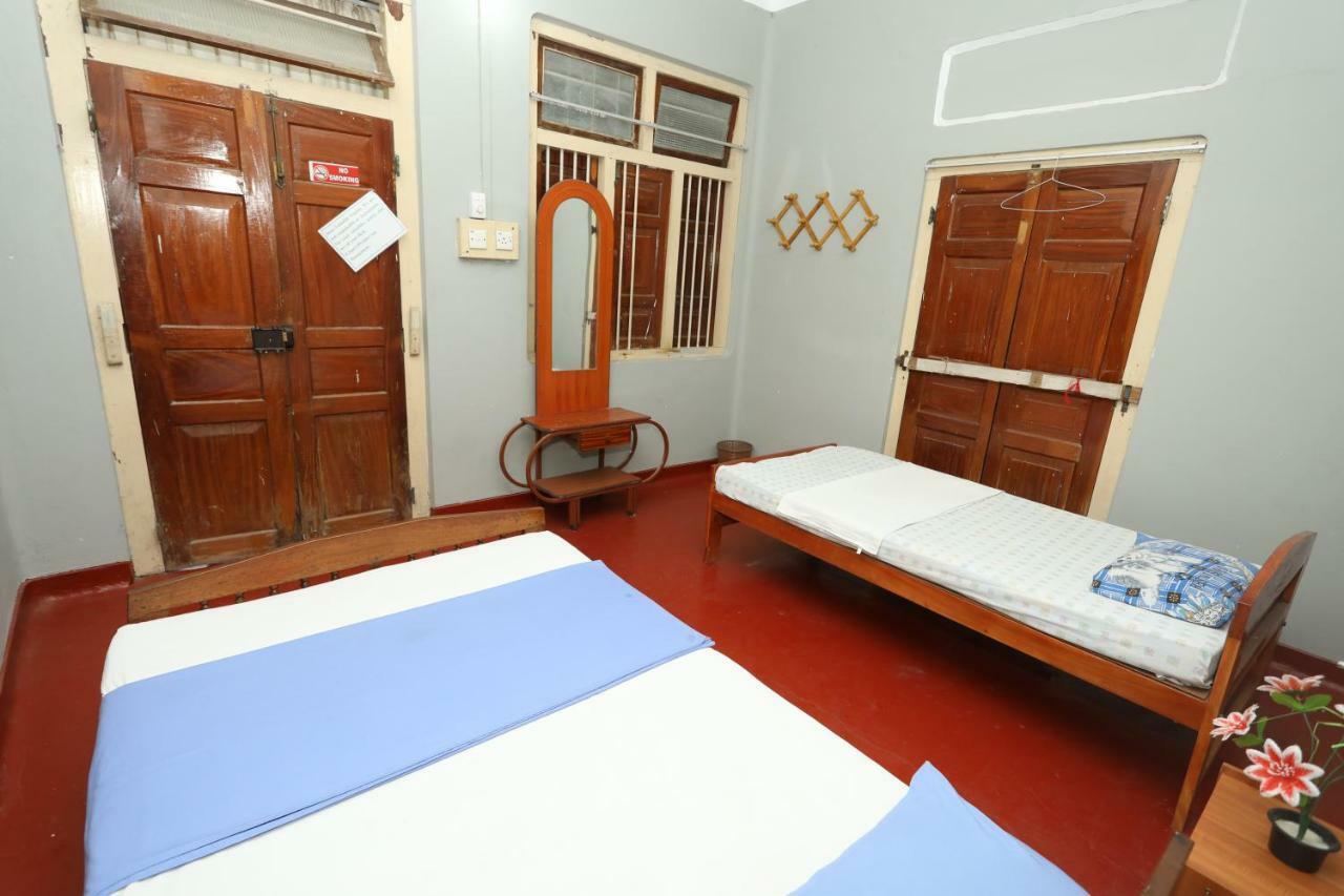 Jaffna Premier Inn Bagian luar foto