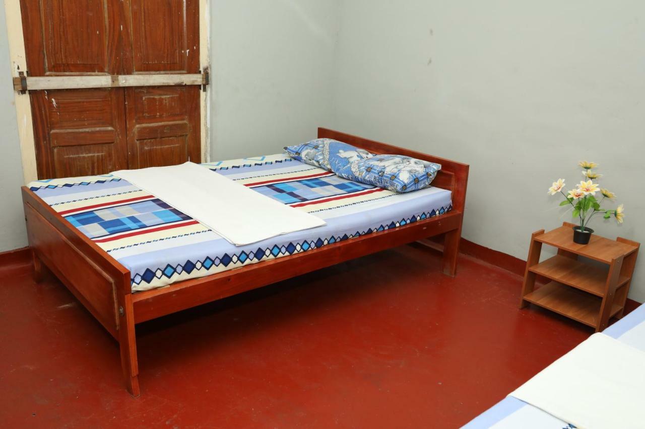 Jaffna Premier Inn Bagian luar foto